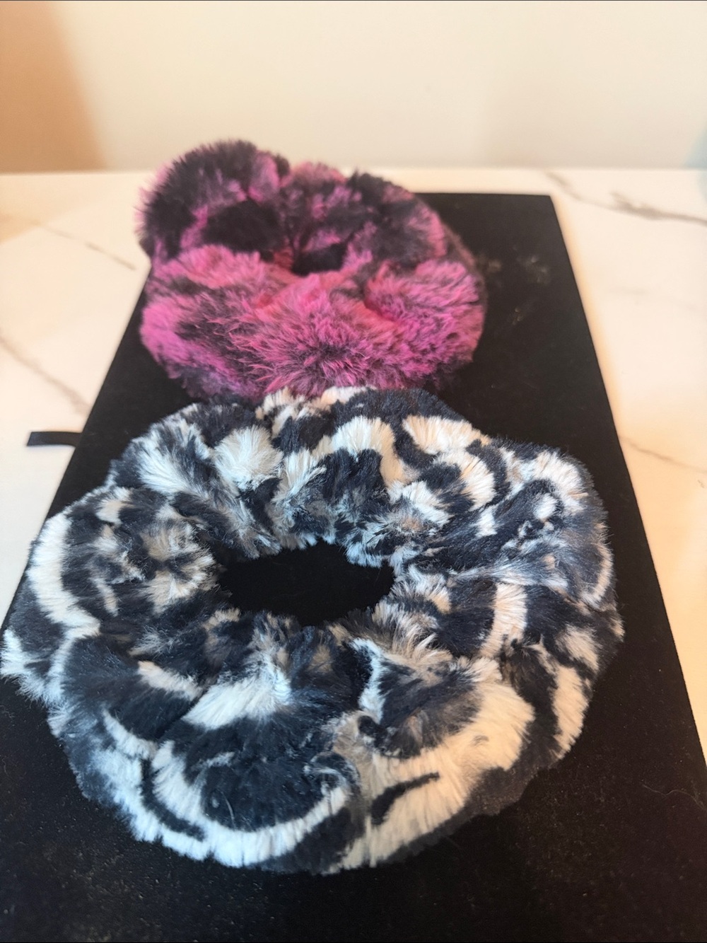 Faux Fur Hair Scrunchie Setโ - Black & White + Pink